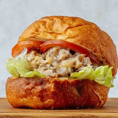 Бургер Рваный BBQ в Beer-Burger по цене 550 ₽