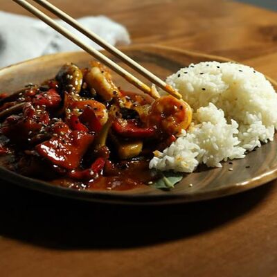 Стир Фрай Устричный с говядинойв Tom-Yam по цене 570 ₽