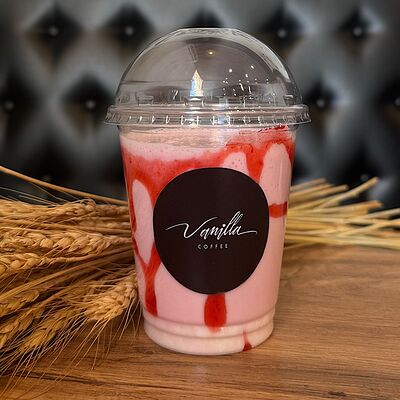 Молочный коктейль Клубничный в Vanilla coffee Заречная по цене 329 ₽