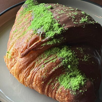 Круассан Дубайский в Zavarka coffee по цене 365 ₽