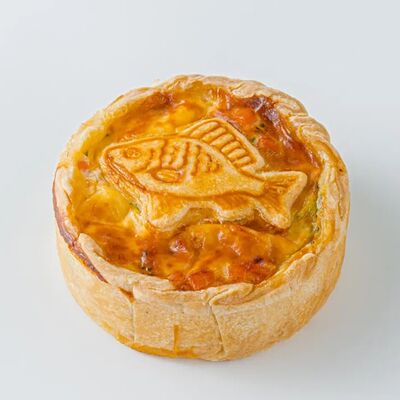 Киш с красной рыбой и брокколи в Волконский по цене 550 ₽