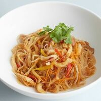 Лапша рисовая с курицей в КИDO