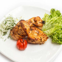 Шашлык из куриного филе с чесноком в Лаваш36