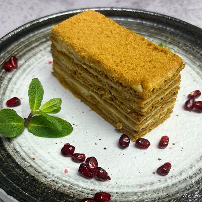 Медовик в Новые Лица по цене 480