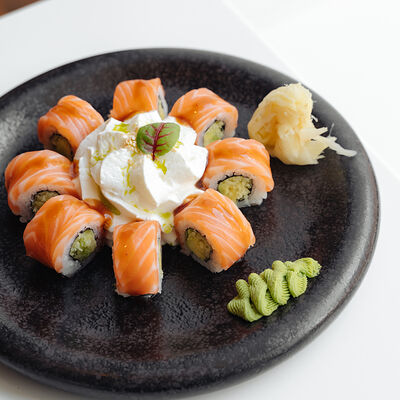 Ролл Филадельфия в Under the sea по цене 1290 ₽