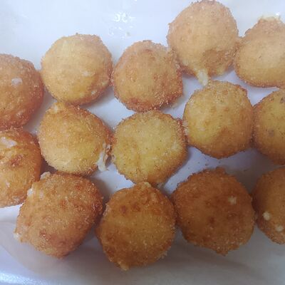 Шарики сырныев Про Жар по цене 300 ₽