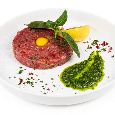 Тартар из говядины в Гриль Хаус по цене 1212 ₽