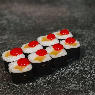 Ролл Такуан Шрирача в Ронин по цене 265 ₽