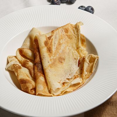 Блины со сметаной и сгущенкой в Философия по цене 550 ₽