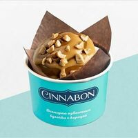 Микс-ролл Арахис с карамелью в Cinnabon