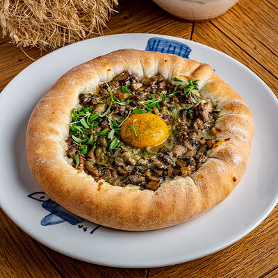 Хачапури с трюфелем и грибами в MANANA по цене 750