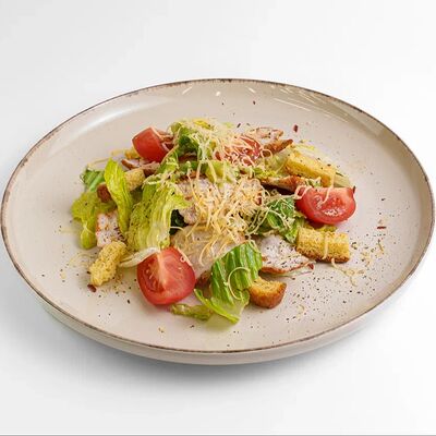 Цезарь с курицей в CAPY BOBA & Yatta по цене 380 ₽