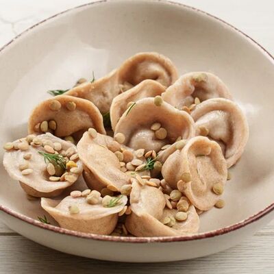 Пельмени веган с чечевицей в Пельменная - КулинарияГранат по цене 340 ₽