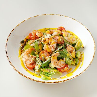 Салат с креветкой и манго соусом в Buana cafe по цене 1140 ₽