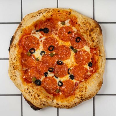 Пепперони 22 см в Padre pizzeria bar по цене 540 ₽