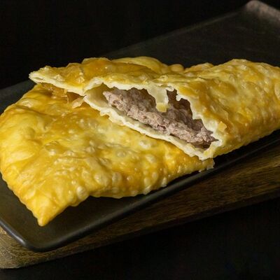 Чебурек с мраморной говядиной в Чебуреки-Пироги по цене 309 ₽