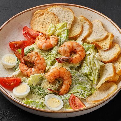 Цезарь с креветками в Морошка по цене 331 ₽