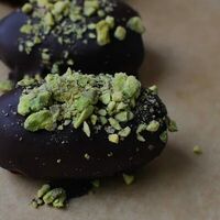 Финик с фисташковым пралине vegan в Без рецепта