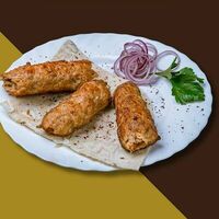 Люля-кебаб из курицы на углях в Шаурмист