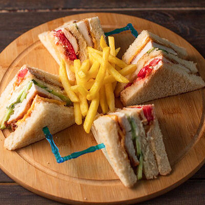 Клаб сэндвич с курицей в Hot Chicken по цене 31000 ₽