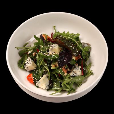 Салат с форелью холодного копчения в Beer & Fire Grill по цене 747 ₽