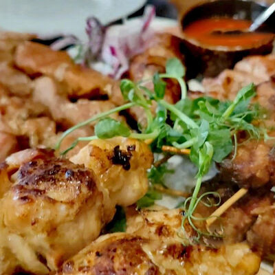 Свиные шашлычки (2 шпажки) в La Vida loca по цене 550 ₽