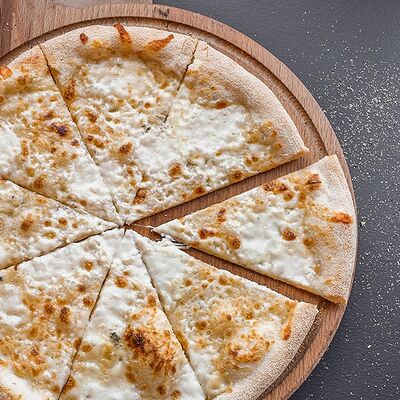 Пицца Четыре сыра в Суши Кото по цене 813 ₽