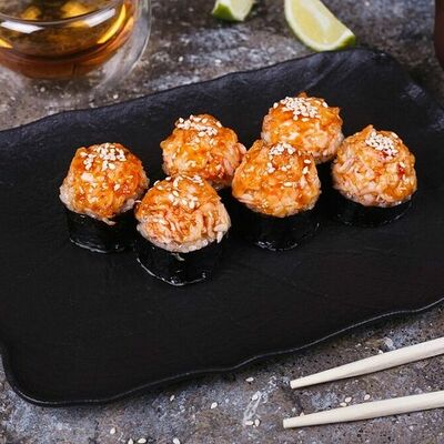 Запеченный ролл с крабом в Маймун по цене 890