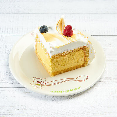 Торт манго-маракуйя 1 кус 1/4 в АндерСон по цене 420 ₽