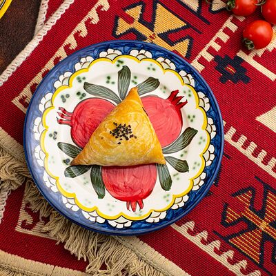 Самса с говядиной в Анхор по цене 240 ₽