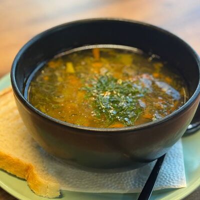 Суп с фрикадельками свино-говяжьими в RED FOOD фастфуд маркет по цене 280 ₽