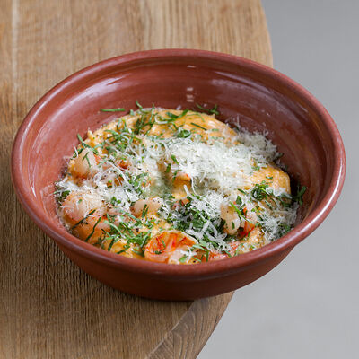 Скрембл, креветки, цукини в Saray по цене 950 ₽