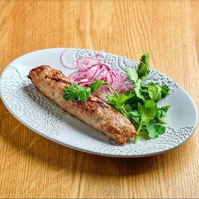Люля-кебаб из курицы в Лодочка по цене 390 ₽