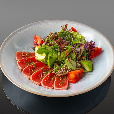 Салат Магуро сарада в OUGI по цене 1390 ₽