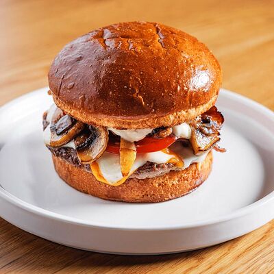 Грибной бургер в 321 Club by Novikov по цене 930