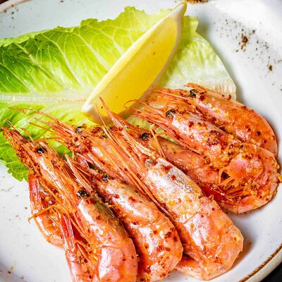 Креветки обжаренные с чесноком и тимьяном в Gustav & Gustav по цене 649 ₽