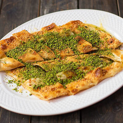 Пиде с сыром и медом в Hot Chicken по цене 60000 ₽