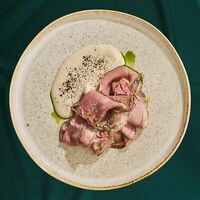 Вителло Тоннато в Бали