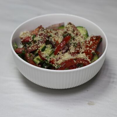 Салат по-грузински в Lavash сenter по цене 390 ₽