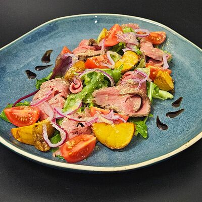 Салат с ростбифом в лимонно-горчичной заправке в Байский по цене 870 ₽