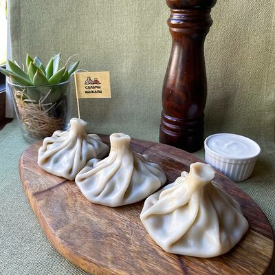 Хинкали с сыром сулугуни в Салами Хинкали по цене 310 ₽