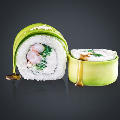 Ролл с авокадо и креветкой в Wok & Roll по цене 680 ₽