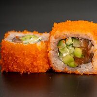 Калифорния с лососем в Сакура