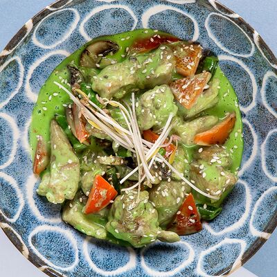 Курица в зелёном карри в Мао по цене 545 ₽