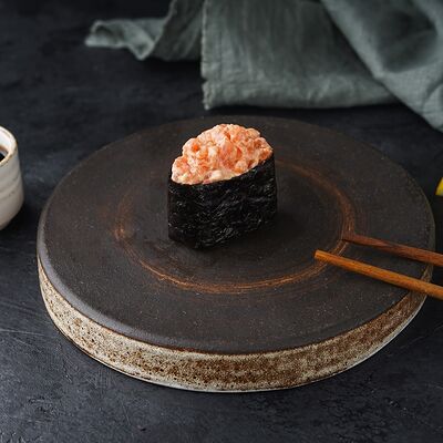 Суши Острый лосось в SUSHIBOX по цене 79