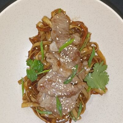 Соба с свининой в Сытый мишка по цене 410 ₽