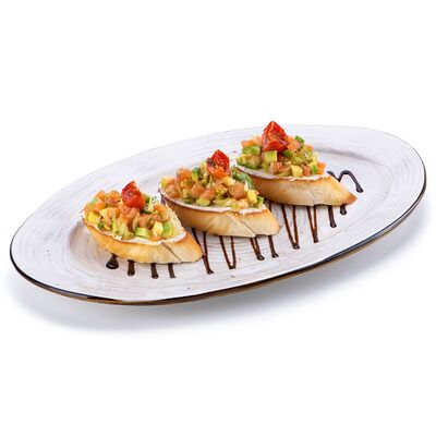 Брускетта с семгой в Trattoria по цене 636 ₽