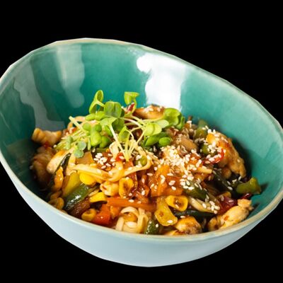 Удон с курицей в The Best Burger по цене 420 ₽