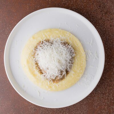 Мясные котлетки, пюре, соус демиглас в Траттория для друзей по цене 600 ₽