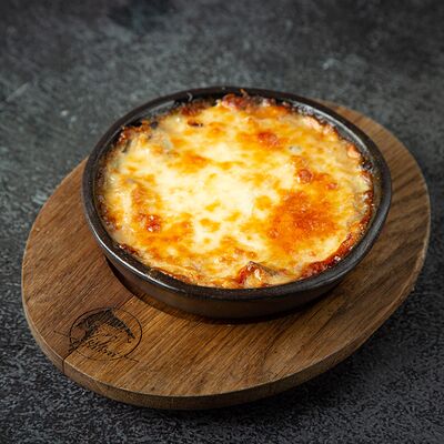 Жульен с камчатским крабом, раковыми шейками и боровиками в Fish Point по цене 1350 ₽